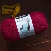 Loops & Threads Impeccable Acrylic Yarn in Bordeauxx