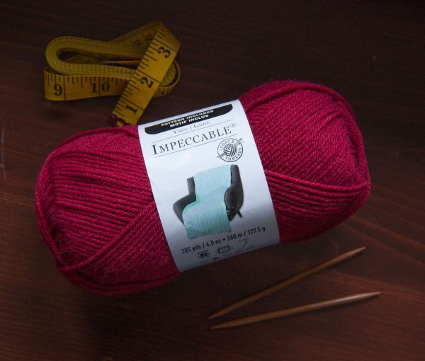 Loops & Threads Impeccable Acrylic Yarn in Bordeauxx