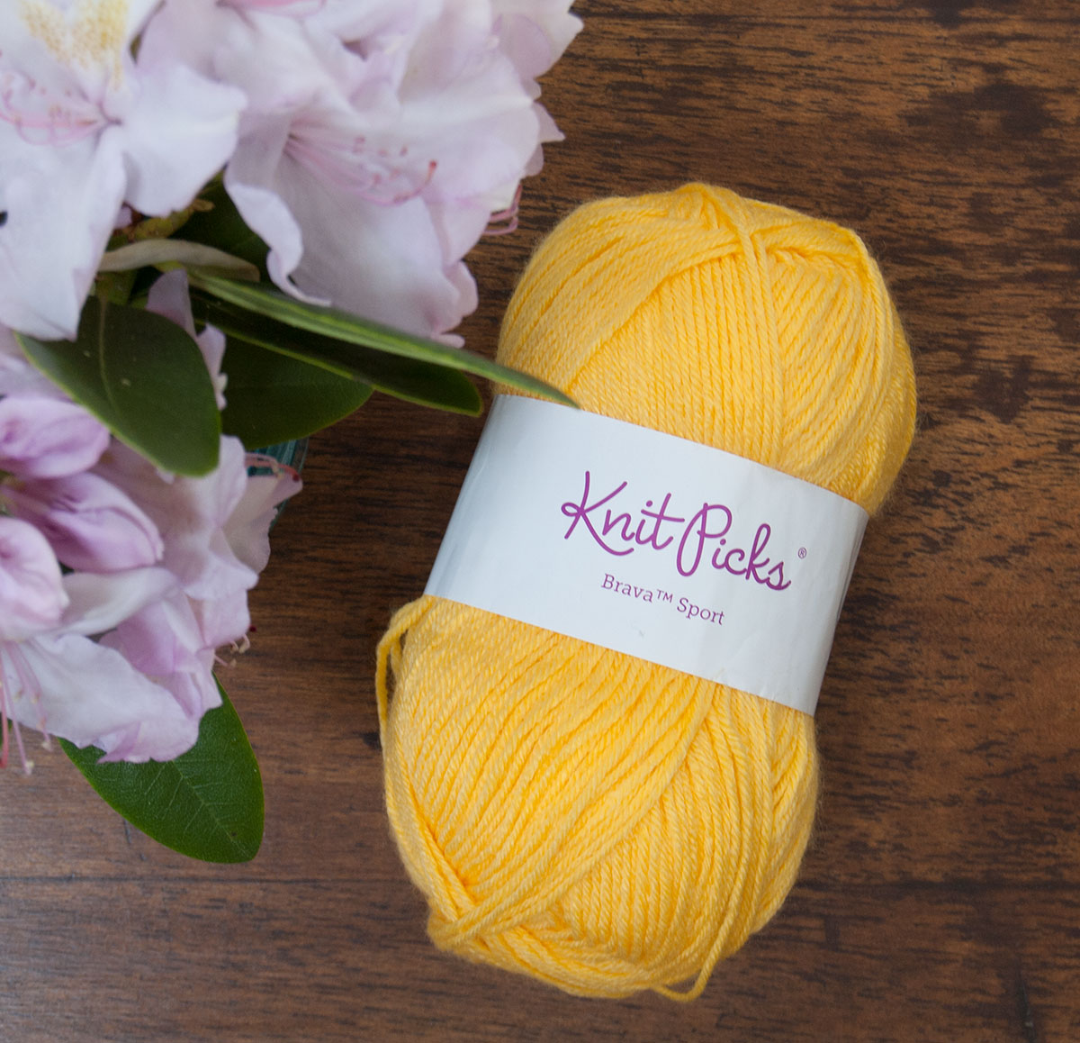 Knit Picks Brava Acrylic Yarn - Budget Yarn Reviews