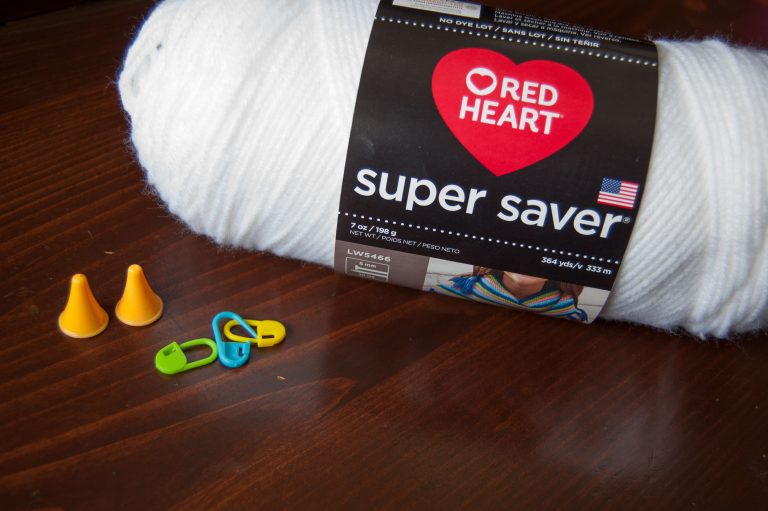white acrylic yarn red heart super saver