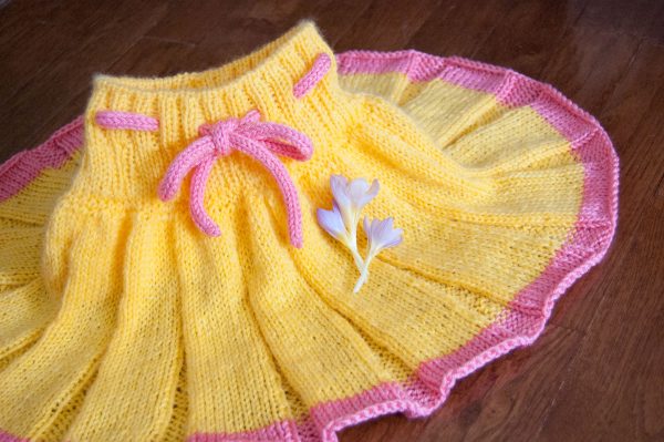 knit baby skirt